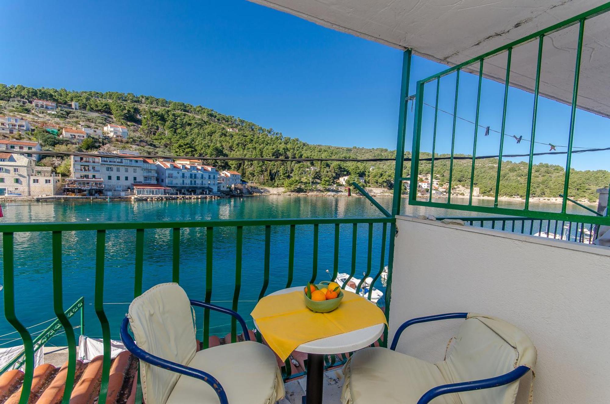 Studio Apartments Klara And Rio ستومورسكا المظهر الخارجي الصورة